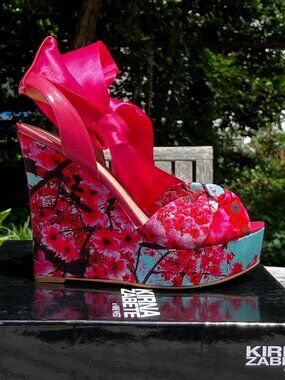 NWT🌺Cherry Blossom and Pink Satin Ribbon Platform Wedge Sandals